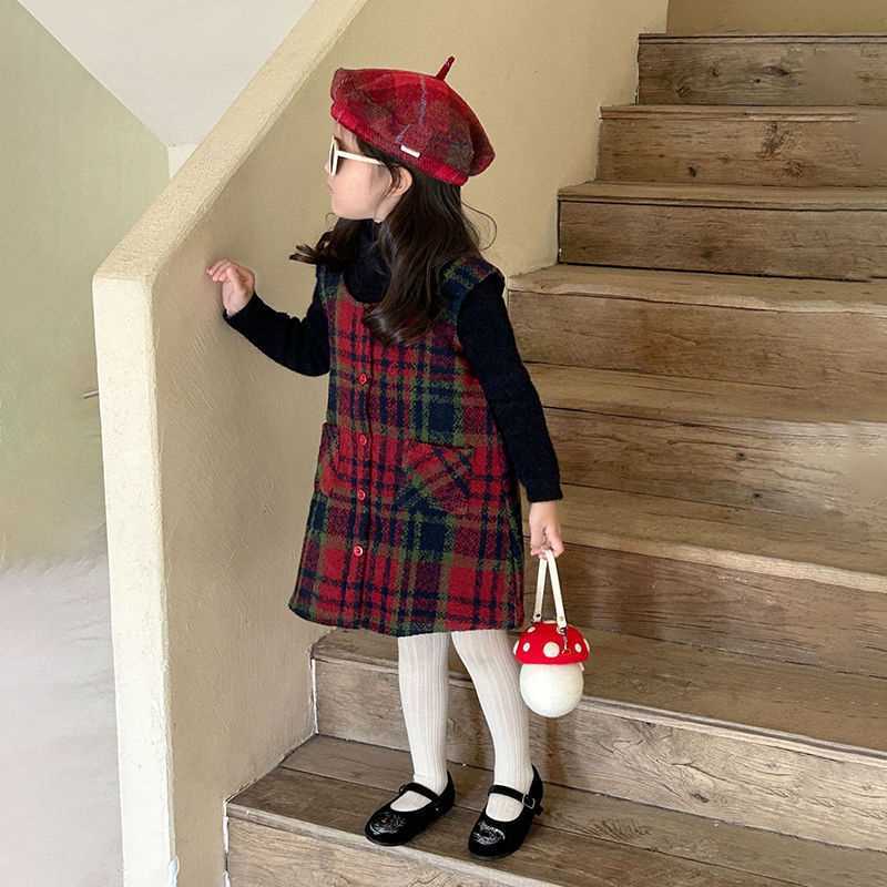 秋冬新款童裝女童呢子背心裙寶寶復古格子連衣裙洋氣百搭打底針織