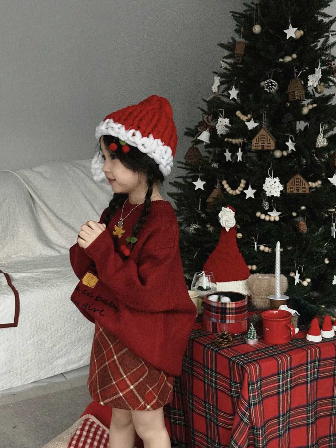 Korean style girls 2024 autumn and winter new Christmas and New Year red knitted sweater baby girl red plaid skirt trendy