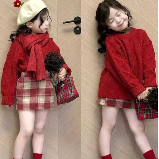 Girls' red plaid hip skirt, spring and autumn Korean style children's style skirt, girl's high waist short skirt