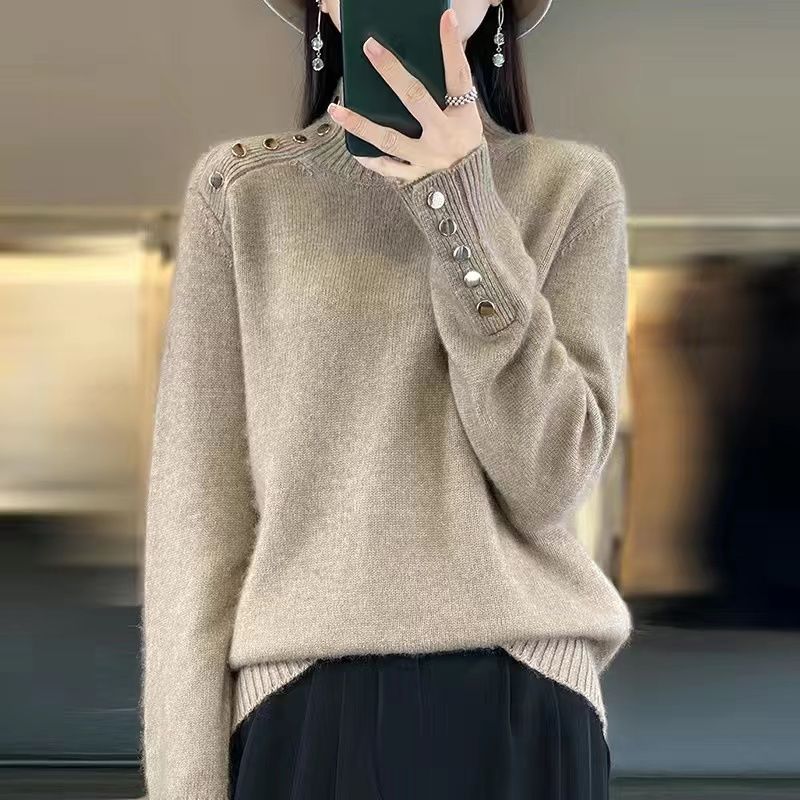 秋冬新款半高領套頭針織衫女韓版百搭寬鬆長袖釘扣毛衣內搭打底衫