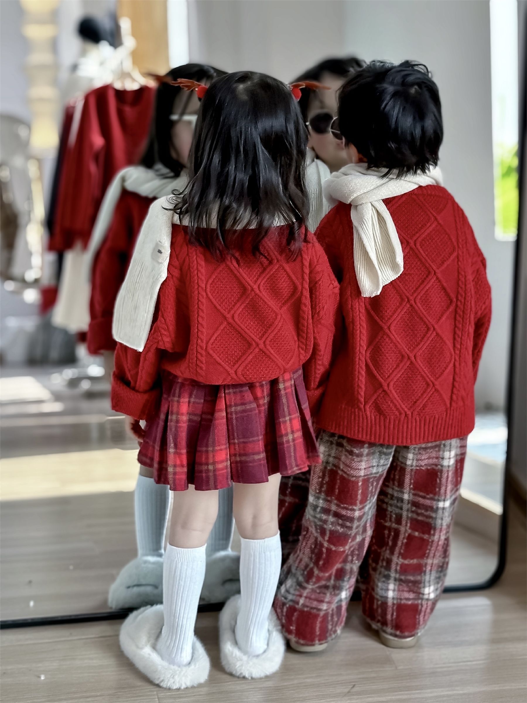 韩版女童2024秋冬新款新年红色针织毛衣上衣女宝宝红色格子半裙潮