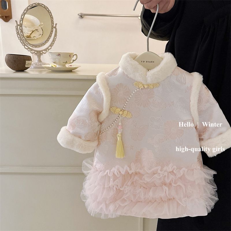 Tang suit New Year's greetings girls Hanfu autumn and winter 2024 one-year-old dress baby's festive New Year clothes Chinese style trend