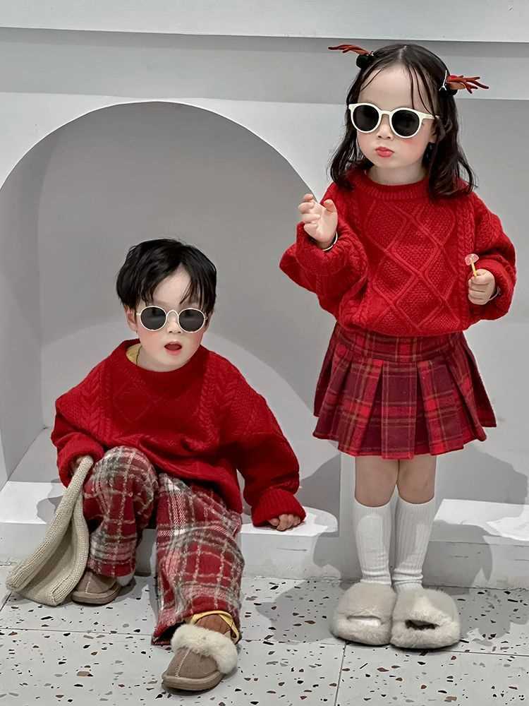 韩版童装2024秋冬新款圣诞新年红色毛衣男女童格纹百褶裙长裤子潮