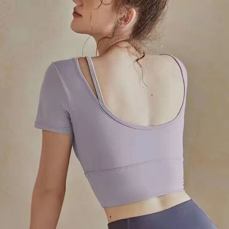 健身衣女带胸垫修身性感短款露脐跑步训练运动速干瑜伽服套装