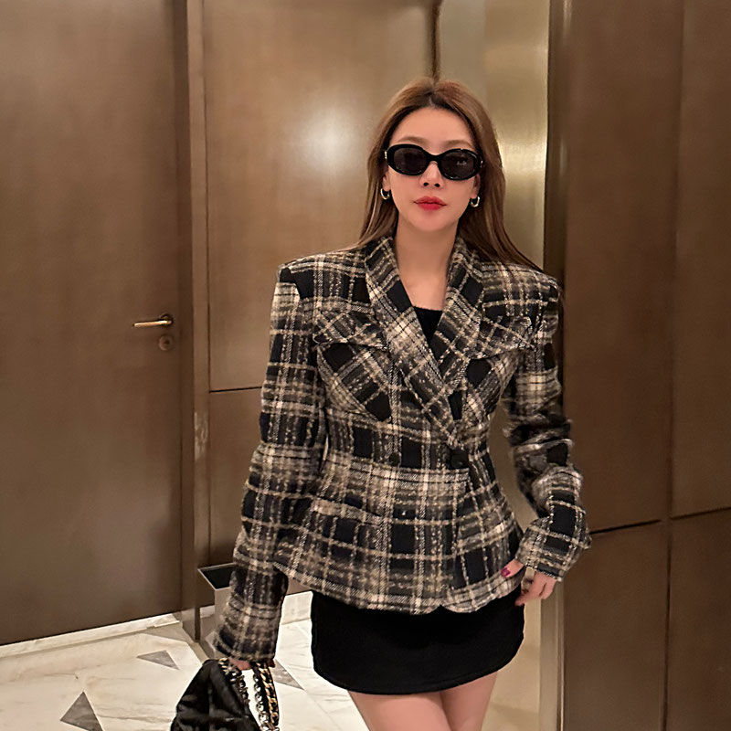 Hot Girl Maillard Plaid Waist Suit Jacket British Miss Plaid Double Breasted Short Woolen Jacket for Women
