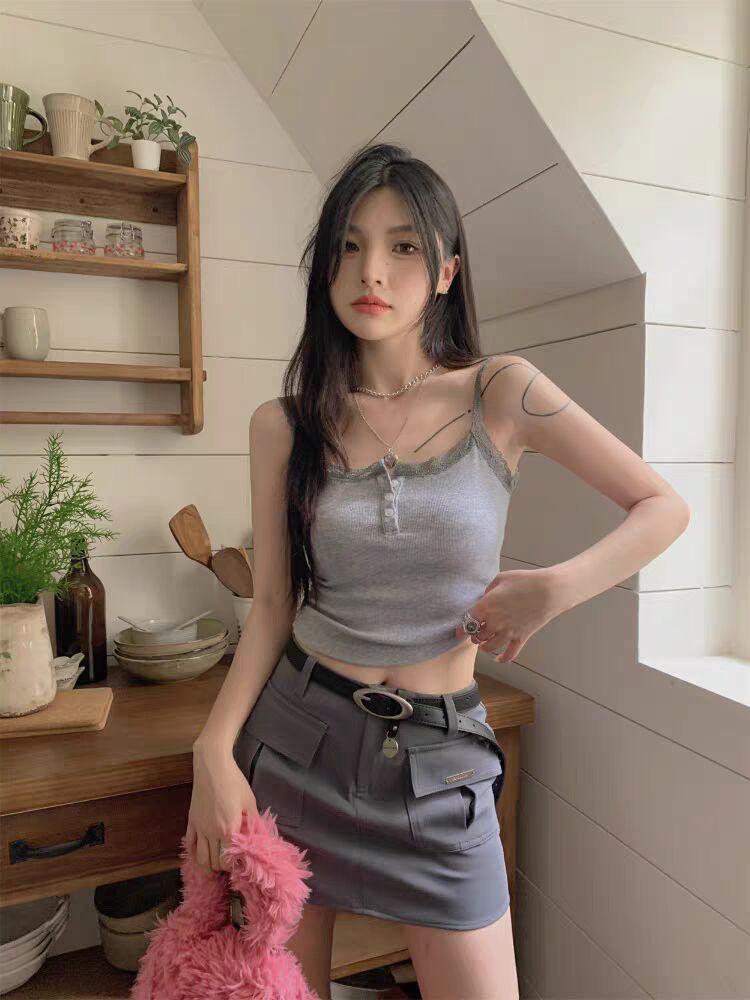 純欲內搭蕾絲小吊帶女辣妹秋季白色背心短款甜風外穿打底上衣