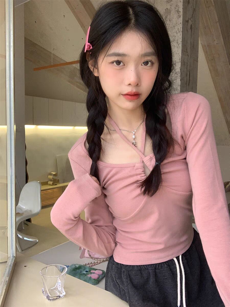 小個子純欲v領長袖t恤女裝秋季打底衫高級感修身短款辣妹掛脖上衣