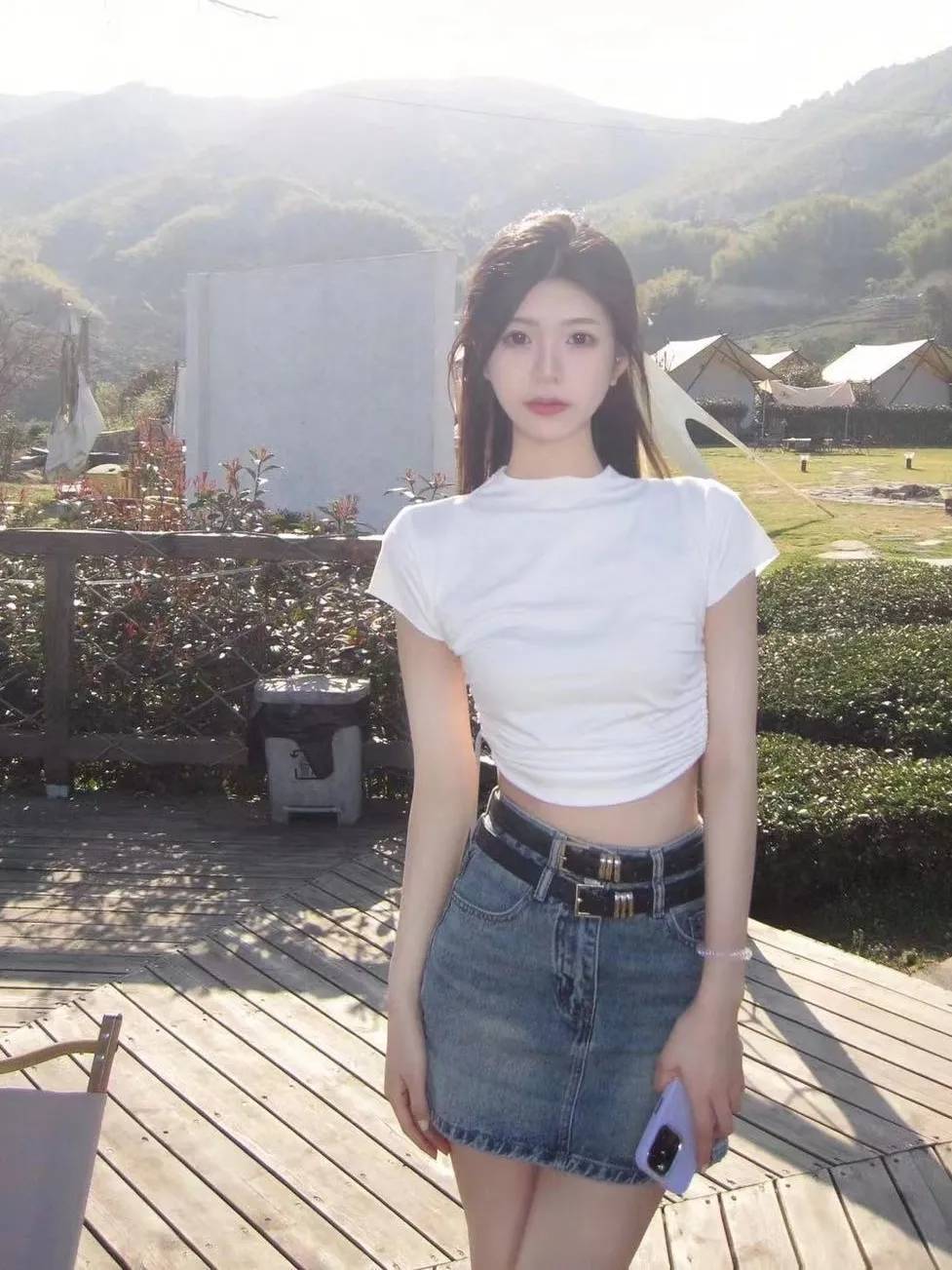 純棉褶皺白色短袖T恤女夏季新款修身設計感小眾短款辣妹正肩上衣