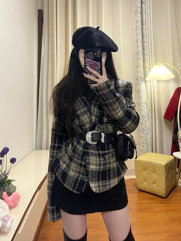 British style retro plaid waist slimming woolen coat for women Maillard double-breasted plaid short blazer