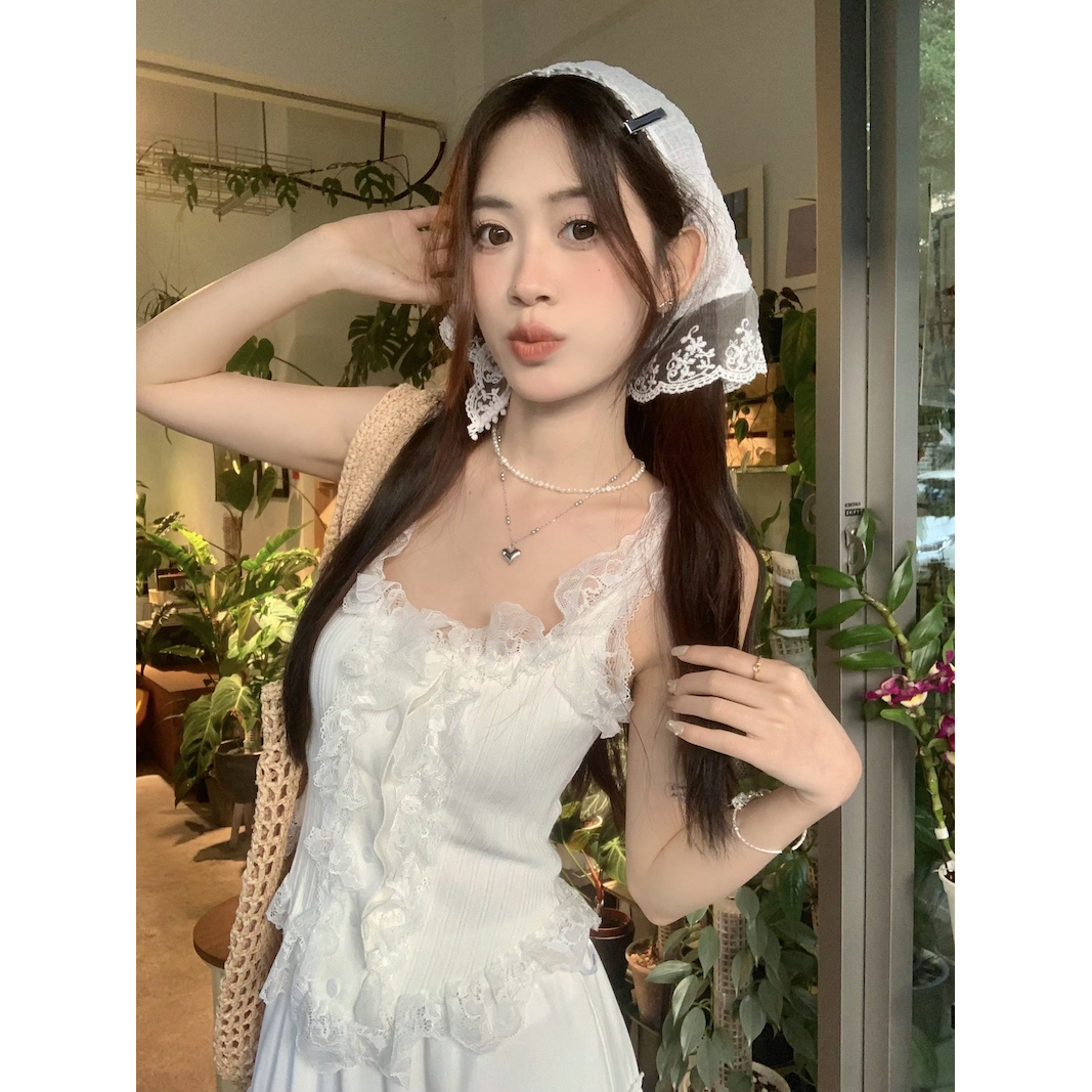 Gentle style suit, sweet and spicy lace camisole, female summer fairy dress, white skirt two-piece set