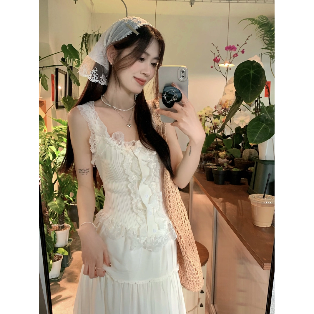 Gentle style suit, sweet and spicy lace camisole, female summer fairy dress, white skirt two-piece set