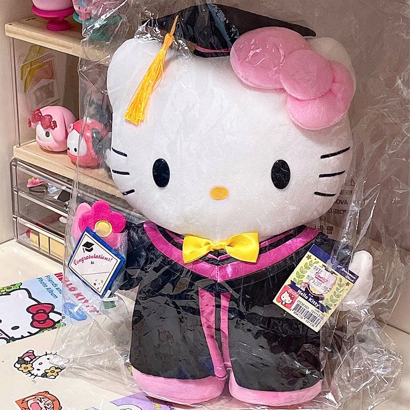 Graduation Gift Hello Kitty Graduation Gown and Doctoral Cap Plush