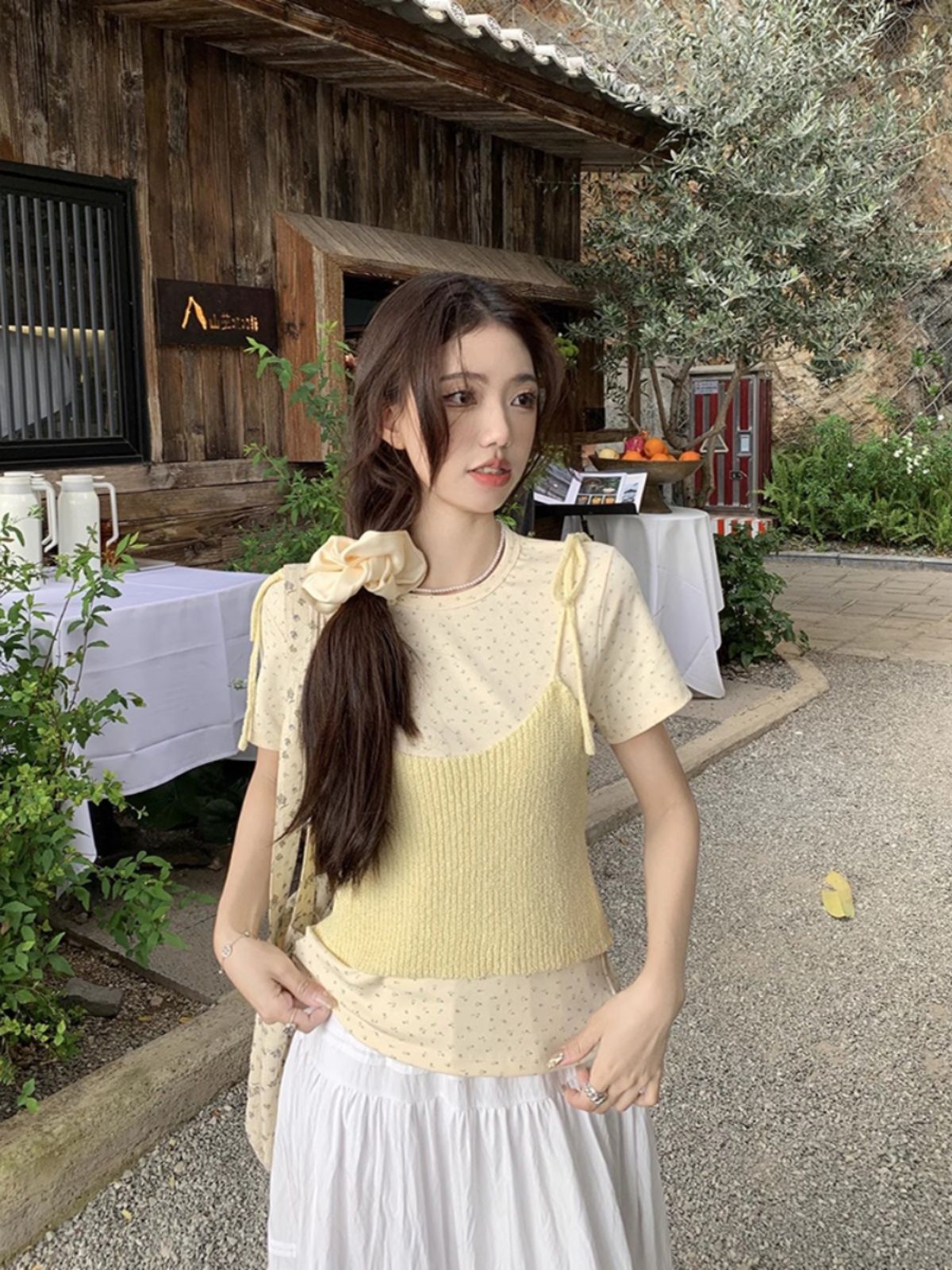 Sweet style suit for women in spring, layered knitted camisole, heart-shaped short-sleeved T-shirt, white skirt, three-piece set