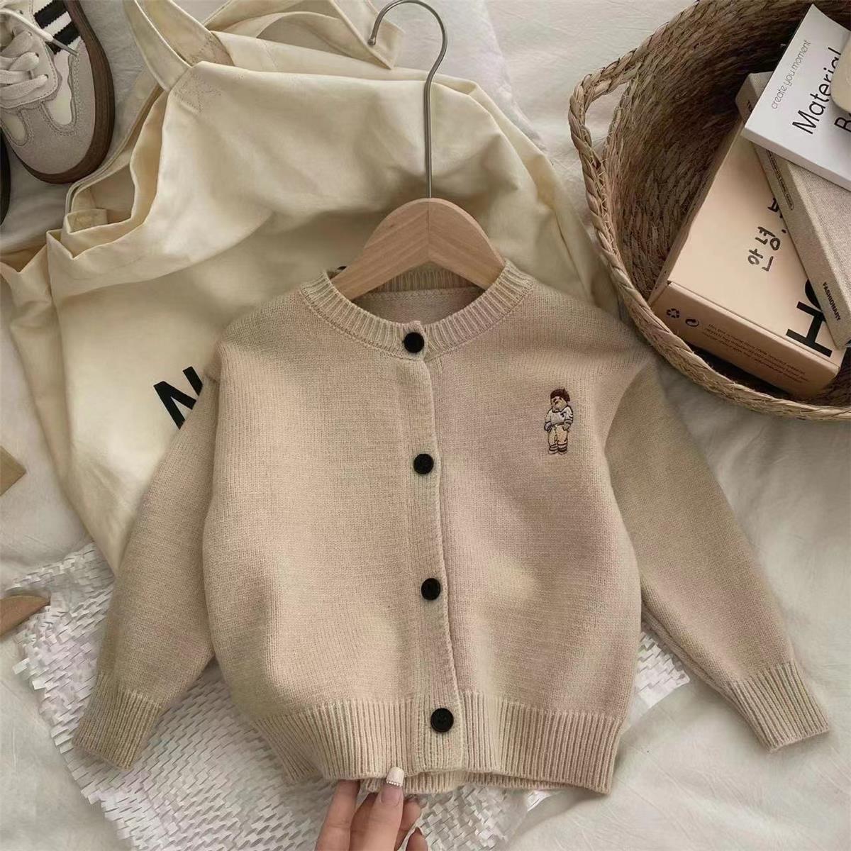 Gestrickter Kinder Strickjacke Mit Niedlichem Bären Motiv Für Kinder_voghion.com