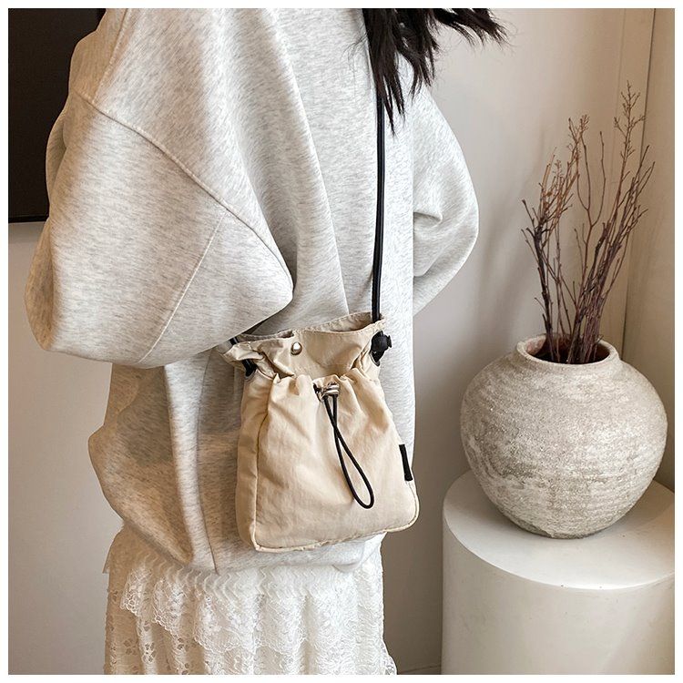 Sac à bandoulière pour femme, sac à bandoulière Oxford à la mode, mini sac de marche pour téléphone, sac en tissu, été 2024_voghion.com