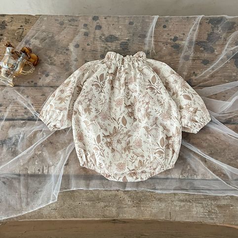 Jardineira bebé menina manga comprida estampado floral algodão_voghion.com