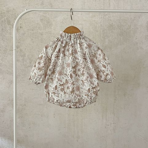 Jardineira bebé menina manga comprida estampado floral algodão_voghion.com
