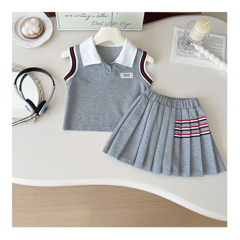 Mädchen Set Aus Ärmellosem Poloshirt Und Faltenrock_voghion.com