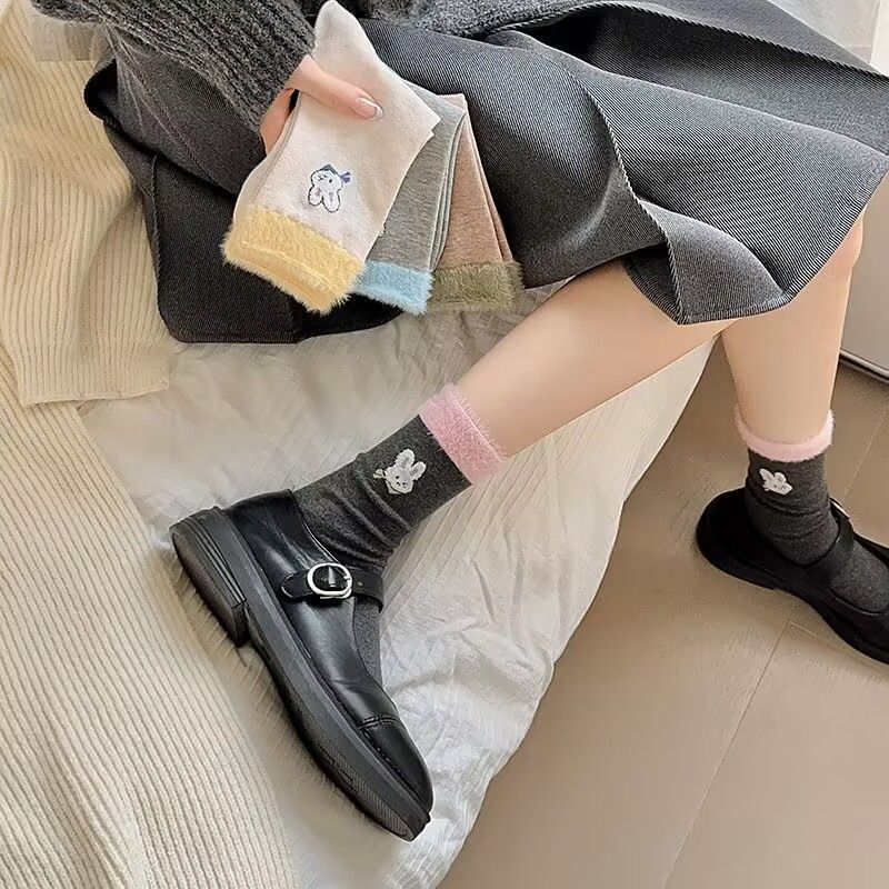 Comfortable, warm, stylish and good-looking socks_voghion.com