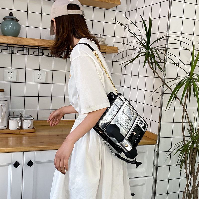 Borsa a tracolla creativa a forma di telefono per donna quirky_voghion.com