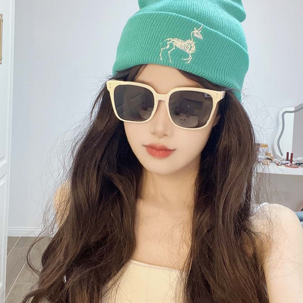 Trendiger Strickpullover mit Schafsknochenstickerei für Damen und Herren – wärmend und ideal für kalte Herbst- und Wintertage._voghion.com