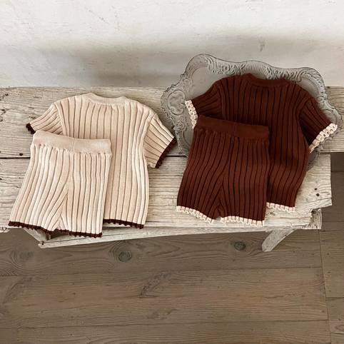 Komplet sweter i szorty dla niemowląt w stylu casual_voghion.com