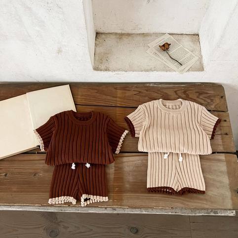 Komplet sweter i szorty dla niemowląt w stylu casual_voghion.com