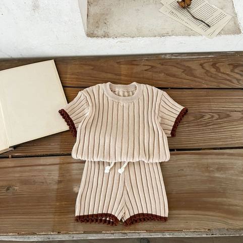 Komplet sweter i szorty dla niemowląt w stylu casual_voghion.com