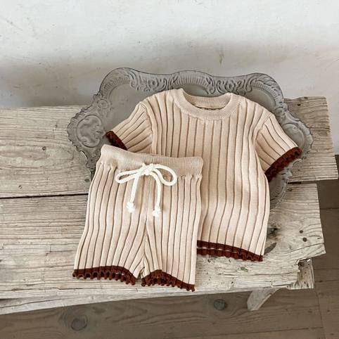Komplet sweter i szorty dla niemowląt w stylu casual_voghion.com