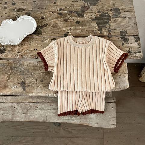 Komplet sweter i szorty dla niemowląt w stylu casual_voghion.com