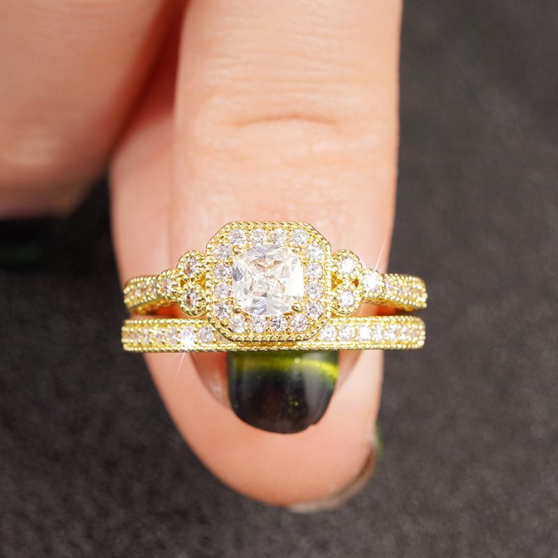 Anello di design per donna con zirconi stile vintage francese_voghion.com