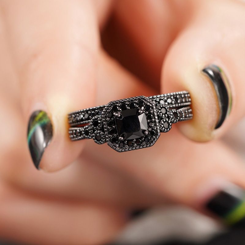 Anello di design per donna con zirconi stile vintage francese_voghion.com