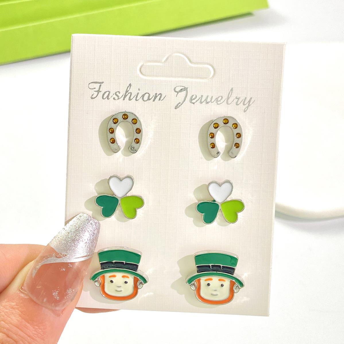 Ensemble de 3 boucles d oreilles trèfle pour la saint patrick_voghion.com