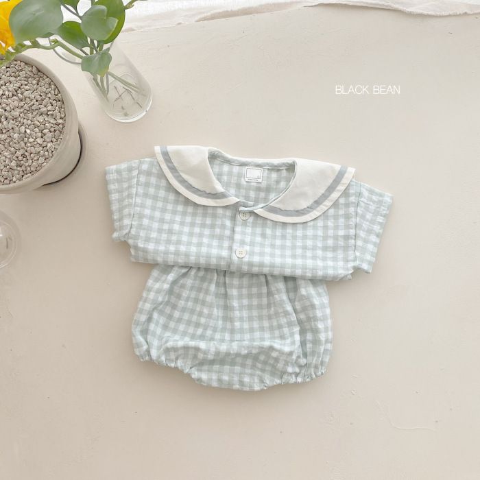 Conjunto bebé camisola com colarinho marinheiro e calções_voghion.com