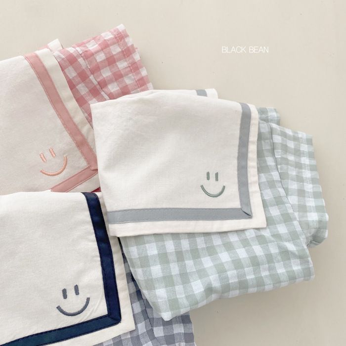 Conjunto bebé camisola com colarinho marinheiro e calções_voghion.com