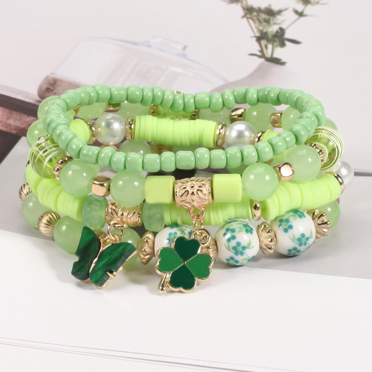 Conjunto de pulseiras com berloques são patrício para sorte_voghion.com