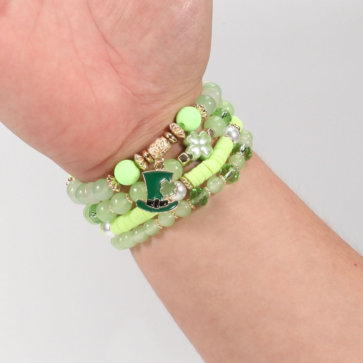 Conjunto de pulseiras com berloques são patrício para sorte_voghion.com