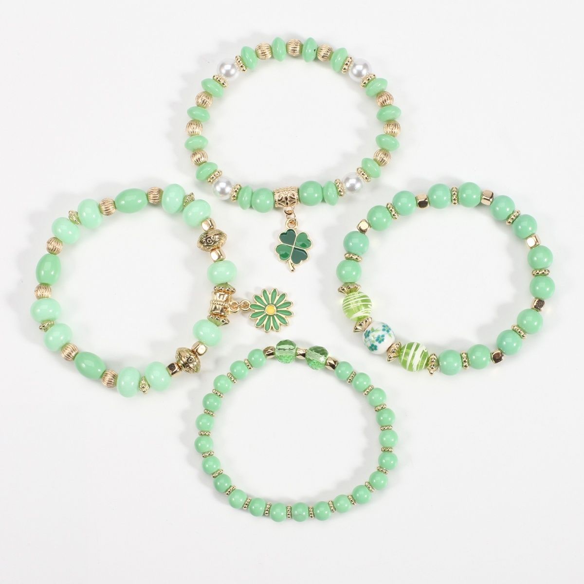 Conjunto de pulseiras com berloques são patrício para sorte_voghion.com