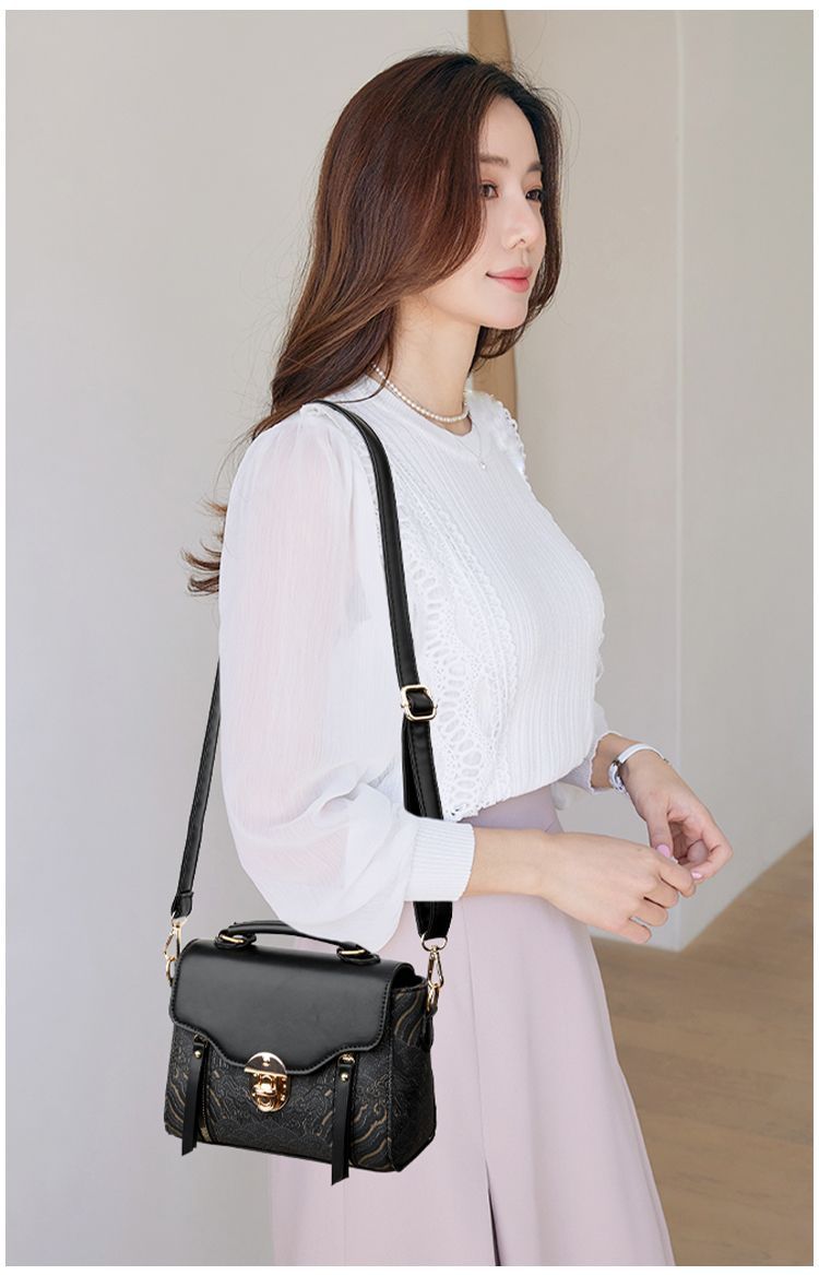 High-end Women's Bag, Spring/summer Fashion Handbag With Lock Clasp, Stylish Versatile Small Square_voghion.com