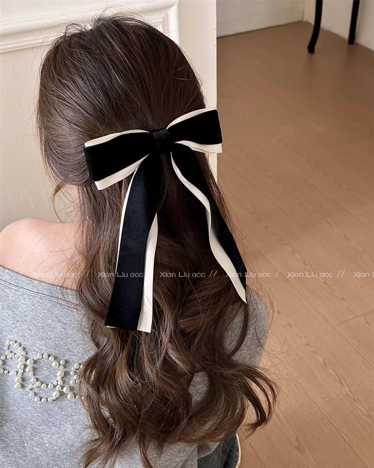 Pinza para el pelo con lazo de terciopelo accesorio primavera_voghion.com