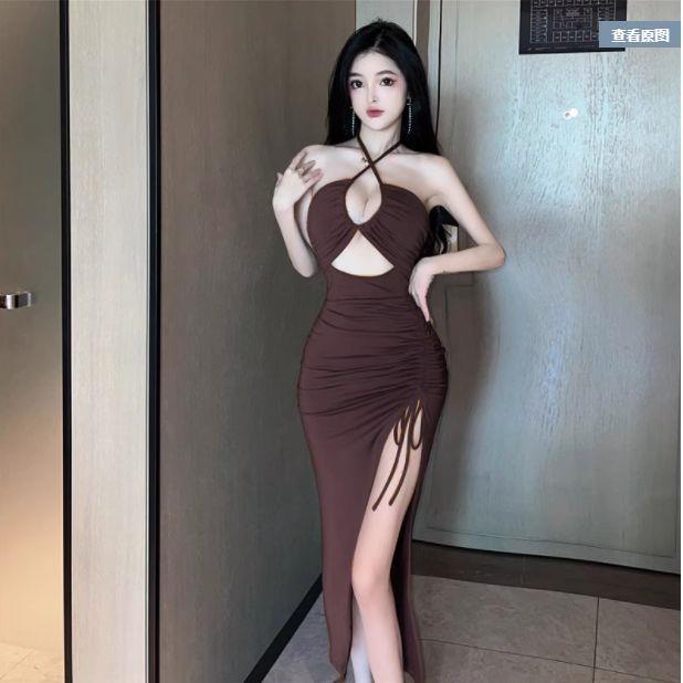 Rückenfreier Schlitz, figurbetontes, modisches Hot Girl Sexy Pure Desire, brustvergrößernde Schnürung, Neckholder, hohles langes Kleid_voghion.com