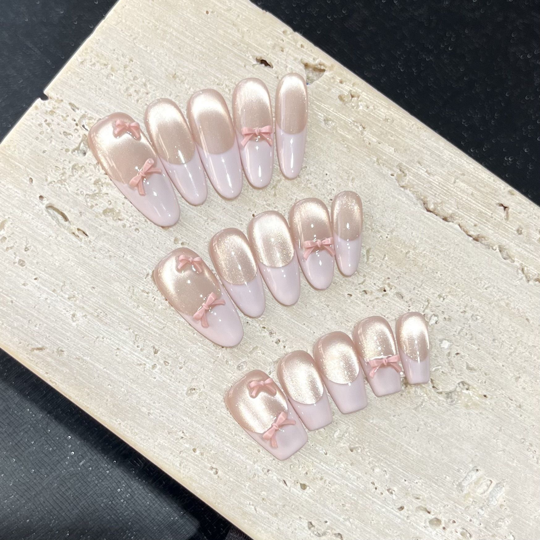 粉芭蕾纯手工光疗穿戴甲皮粉法式少女蝴蝶结美甲贴猫眼穿戴甲批发