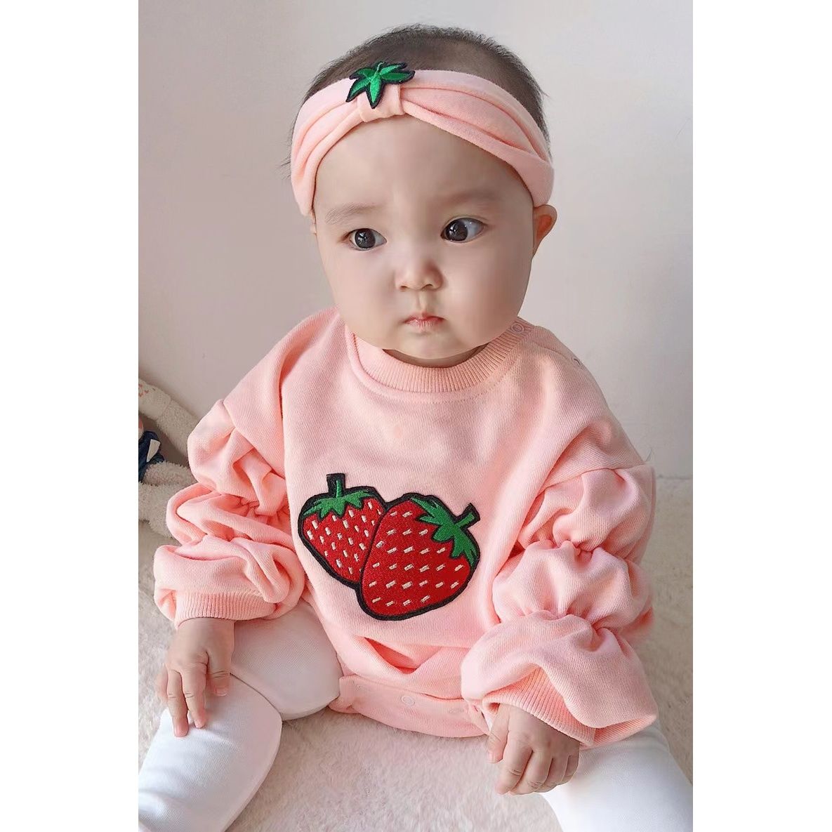 草莓针织小清新宝宝洋气舒适包屁衣幼儿针织初生儿纯棉婴儿连体衣