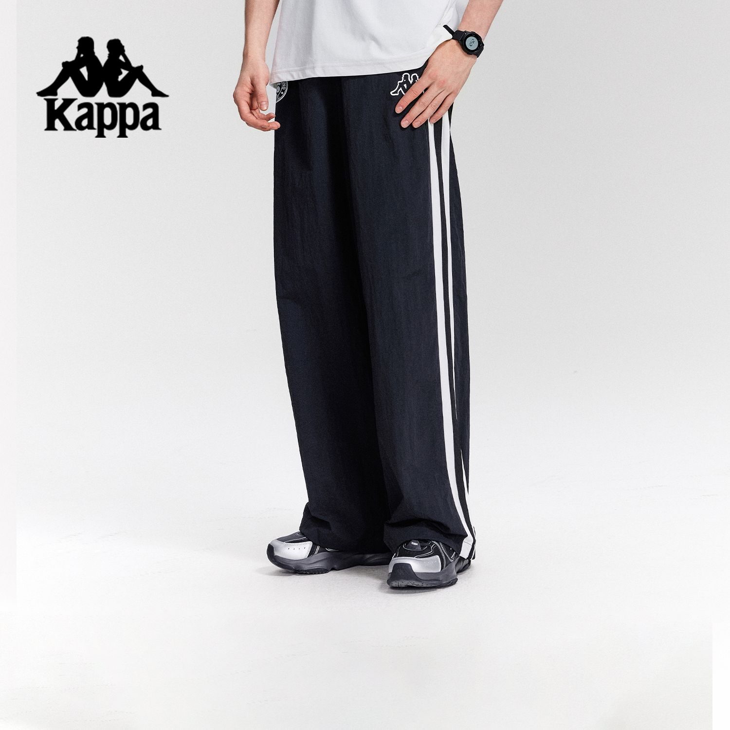 Kappa卡帕背靠背弹力宽松运动长裤春季新品梭织复古条纹直筒男裤
