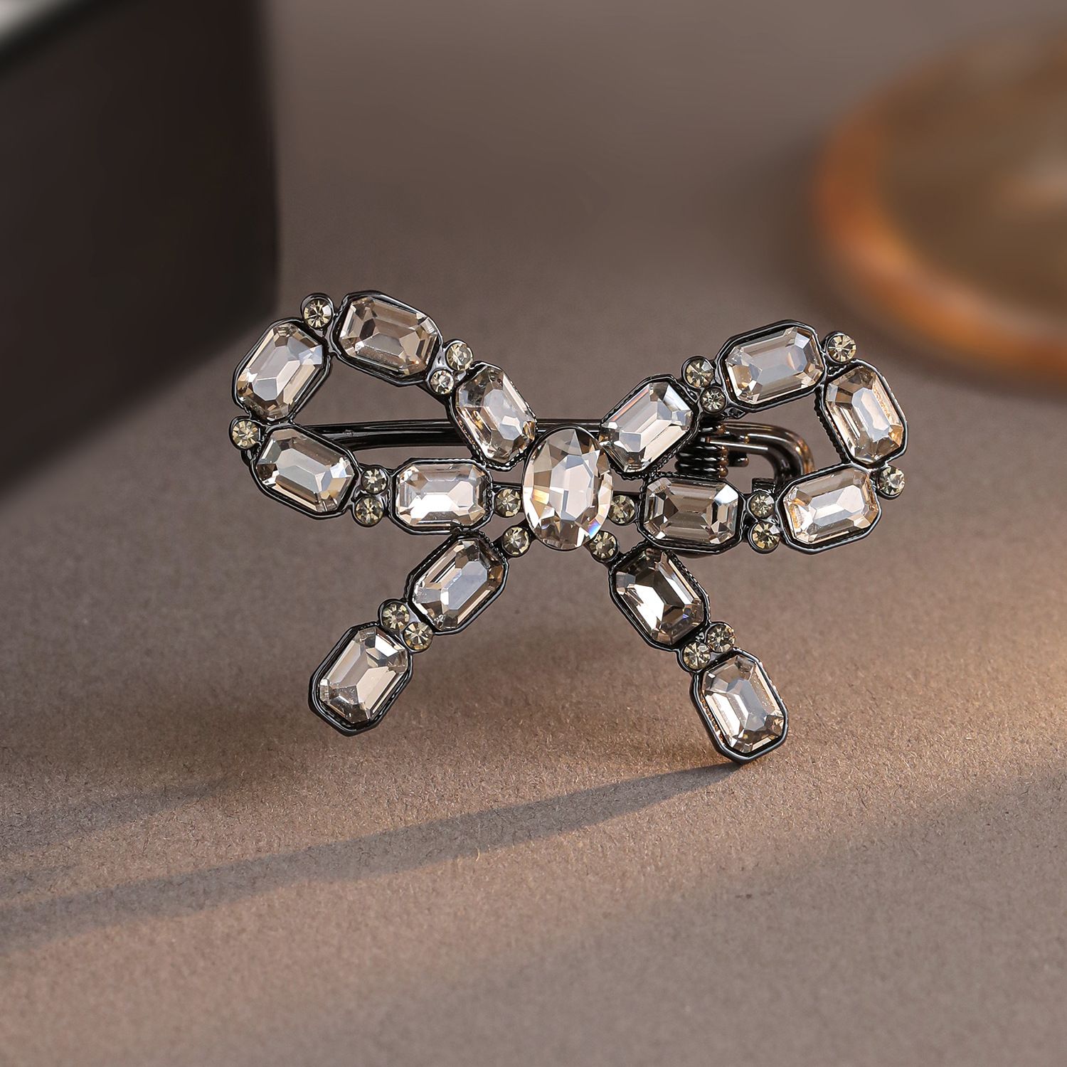 波光粼粼合金蝴蝶结发夹女小众设计高级感鸭嘴夹轻奢百搭水钻发饰