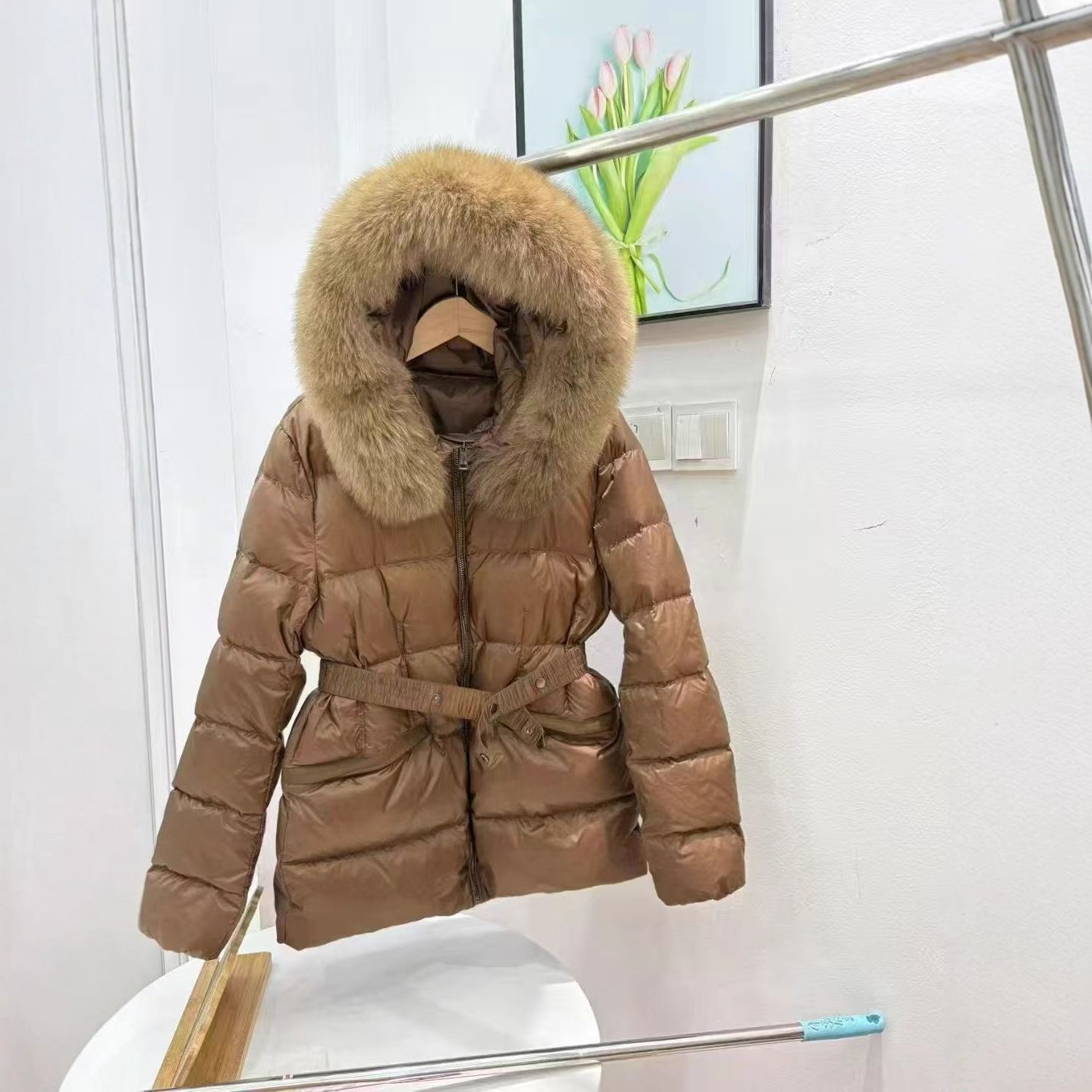 Mengjia Same Style Belt Waist Slimming Down Jacket Women Short Fox Fur Collar New Winter_voghion.com