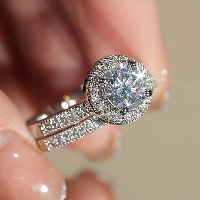 Elegant Designer Ring For Women With Round Zirconia Stone_voghion.com