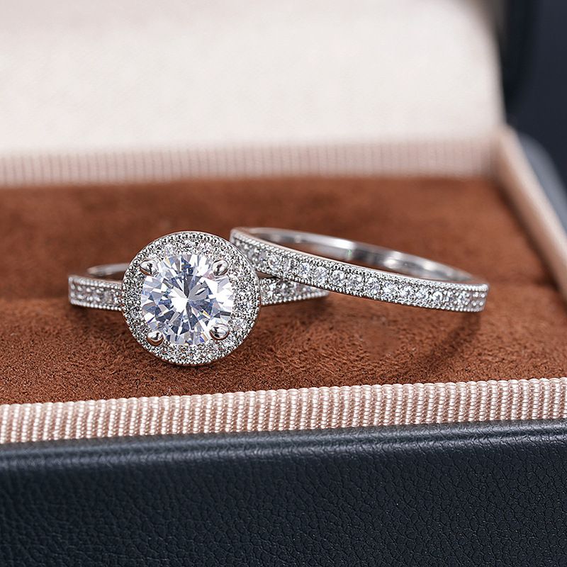 Elegant Designer Ring For Women With Round Zirconia Stone_voghion.com