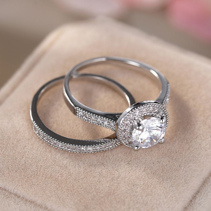 Elegant Designer Ring For Women With Round Zirconia Stone_voghion.com