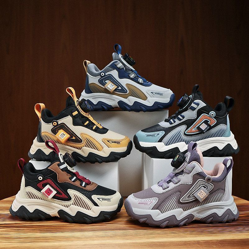 巴布豆童鞋儿童跑步鞋男童秋冬季防水皮面纽扣运动鞋中大童篮球鞋